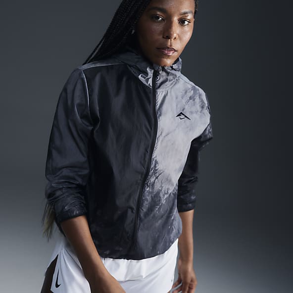 Women s Running Jackets Gilets Coats. Nike IE
